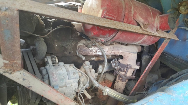 ขาย 6 ล้อ หัวยาว ไม่มีทะเบียน เครื่อง 6BB1 145 แรงม้า รถขับใช้งานได้ ราคาต่อรองได้