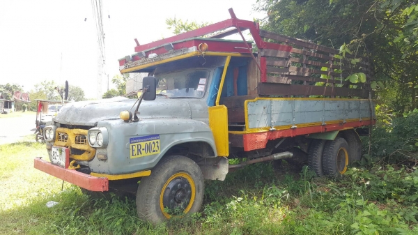 ขาย 6 ล้อ หัวยาว ไม่มีทะเบียน เครื่อง 6BB1 145 แรงม้า รถขับใช้งานได้ ราคาต่อรองได้