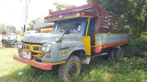 ขาย 6 ล้อ หัวยาว ไม่มีทะเบียน เครื่อง 6BB1 145 แรงม้า รถขับใช้งานได้ ราคาต่อรองได้