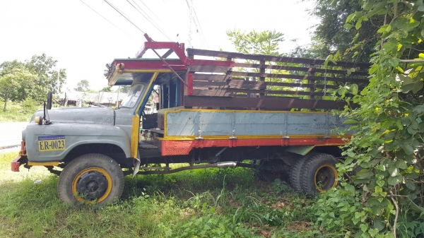 ขาย 6 ล้อ หัวยาว ไม่มีทะเบียน เครื่อง 6BB1 145 แรงม้า รถขับใช้งานได้ ราคาต่อรองได้