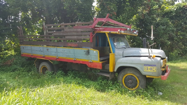 ขาย 6 ล้อ หัวยาว ไม่มีทะเบียน เครื่อง 6BB1 145 แรงม้า รถขับใช้งานได้ ราคาต่อรองได้