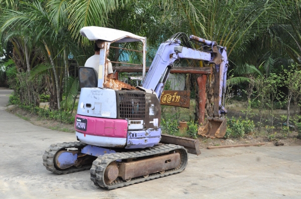 ขายแบคโฮ KOMATSU PC12uu (เท่าpc20) ปีใหม่ สวยเดิมจากญี่ปุ่น ทำงานสมบูรณ์ทุกระบบ รับรองไม่ผิดหวัง 185,000 เท่านั้น!!