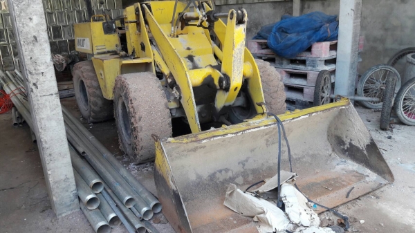 ขาย รถตัก KOMATSU WA30 เอวอ่อน รถใช้งานได้ดี เครื่องดี ปั้มดี ราคาคุยกันได้ครับ