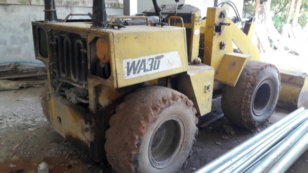 ขาย รถตัก KOMATSU WA30 เอวอ่อน รถใช้งานได้ดี เครื่องดี ปั้มดี ราคาคุยกันได้ครับ
