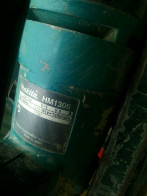 สว่านแย๊กตัวใหญ่ makita รุ่น HM1306 สภาพพร้อมใช้งานเลย สว่านแย๊กตัวใหญ่ makita รุ่น HM1306 สภาพพร้อมใช้งานเลย