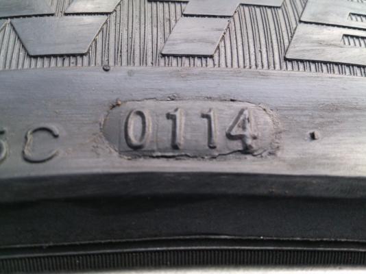 ขายแม็กRS 6รูขอบ22 พร้อมยาง 265/40R22  ปี14 ยางดอกหนาเท่ากัน สวยๆ จำนวน 1 ชุด