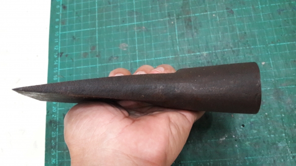 ขายหัวขวานโยนโบราณเหล็กดีน้ำหนักดี