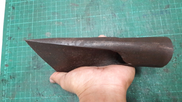 ขายหัวขวานโยนโบราณเหล็กดีน้ำหนักดี