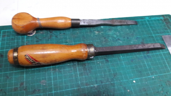 ขายไขควงแบนตราสิงโตMade in W-GERMANY.ใหม่เก่าเก็บ