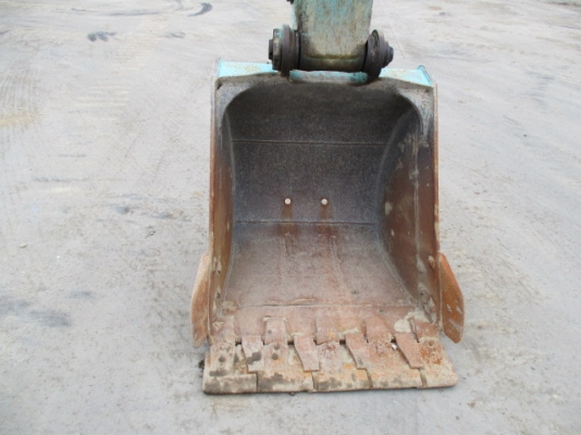 ขายรถขุดเก่าญี่ปุ่น kobelco sk135 yy04 รถสวยจริง รถมาถึงเมืองไทยเร็วๆนี้ สนใจติดต่อสอบถาม 092-3309229 อีด