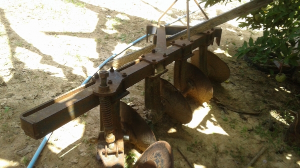 ขายตามสภาพพาน4ใบ18นิ้วติดมากับรถไถ22แรง