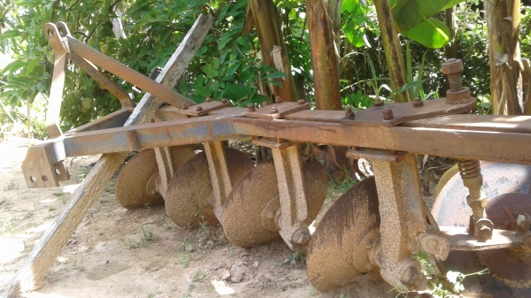 ขายตามสภาพพาน4ใบ18นิ้วติดมากับรถไถ22แรง