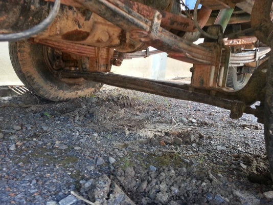 คุณแต๋นเพลาลอย มีเกียร์สโล ส.เจริญยนต์ชัยภูมิ เครื่อง RT140 คัสซีหน้า 5 กะบะข้างเปิดได้