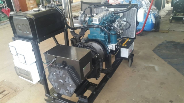 เครื่องปั่นไฟประกอบใหม่พร้อมใช้งาน