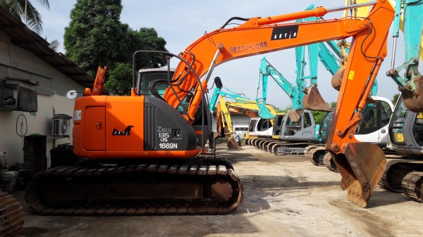 ขายค่ะ  HITACHI ZC135US  ปี2008  แทรคใหญ่..70  5,XXXชั่วโมง...เก่าญี่ปุ่นแท้...โทร  089-3818694  ดวงนภา