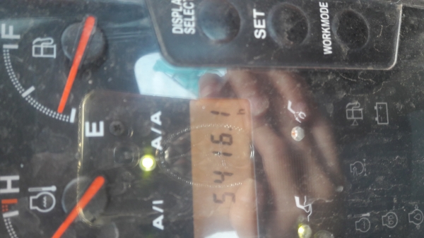 ขายค่ะ  HITACHI ZC135US  ปี2008  แทรคใหญ่..70  5,XXXชั่วโมง...เก่าญี่ปุ่นแท้...โทร  089-3818694  ดวงนภา