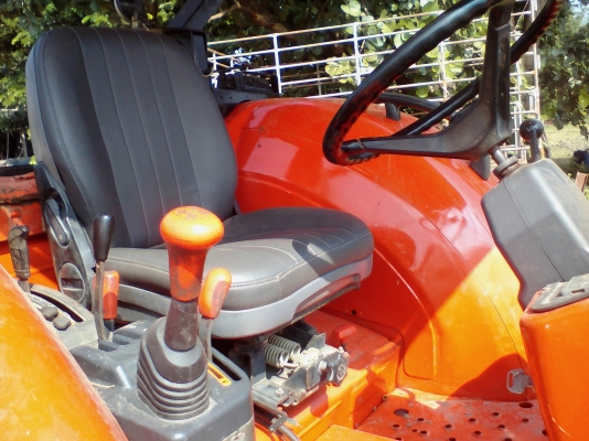 ลงขายอีกครั้งหลุดจอง ขายรถไถคูโบต้าM70สองเพลามีทะเบียนพร้อมใช้งานสนใจโทร0889544734