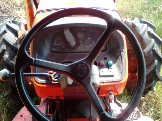 ลงขายอีกครั้งหลุดจอง ขายรถไถคูโบต้าM70สองเพลามีทะเบียนพร้อมใช้งานสนใจโทร0889544734