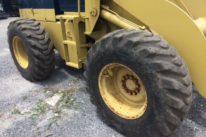 ขาย รถตักล้อยาง KOMATSU 510 กรองเดี่ยว ซีเรียล 16,000++ เก่าญี่ปุ่น โทร.090-986-2521 อ๊อบ