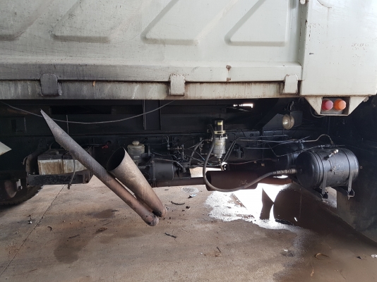 ขายด่วน รถ10ล้อดั้ม Hino 3M สภาพสวยพร้อมใช้งาน