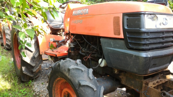 ขายรถไถ KUBOTA L4508 ตัวเปล่า ราคา 165,000 บาท อ.แกลง จ.ระยอง DC Tractor Rayong 0818618678,0899347475 https://www.facebook.com/DC-Tractor-Rayong-3071545327…/shop… id line=081-8618678 id line=089-9347475 ขายรถไถ KUBOTA L4508 ตัวเปล่า ราคา 165,000 บาท อ.แกลง จ.ระยอง DC Tractor Rayong 0818618678,0899347475 https://www.facebook.com/DC-Tractor-Rayong-3071545327…/shop… id line=081-8618678 id line=089-9347475