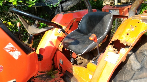 ขายรถไถ KUBOTA L4508 ตัวเปล่า ราคา 165,000 บาท อ.แกลง จ.ระยอง DC Tractor Rayong 0818618678,0899347475 https://www.facebook.com/DC-Tractor-Rayong-3071545327…/shop… id line=081-8618678 id line=089-9347475 ขายรถไถ KUBOTA L4508 ตัวเปล่า ราคา 165,000 บาท อ.แกลง จ.ระยอง DC Tractor Rayong 0818618678,0899347475 https://www.facebook.com/DC-Tractor-Rayong-3071545327…/shop… id line=081-8618678 id line=089-9347475