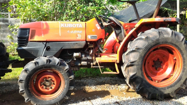 ขายรถไถ KUBOTA L4508 ตัวเปล่า ราคา 165,000 บาท อ.แกลง จ.ระยอง DC Tractor Rayong 0818618678,0899347475 https://www.facebook.com/DC-Tractor-Rayong-3071545327…/shop… id line=081-8618678 id line=089-9347475 ขายรถไถ KUBOTA L4508 ตัวเปล่า ราคา 165,000 บาท อ.แกลง จ.ระยอง DC Tractor Rayong 0818618678,0899347475 https://www.facebook.com/DC-Tractor-Rayong-3071545327…/shop… id line=081-8618678 id line=089-9347475