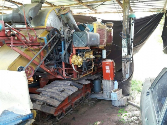 ขายรถเกี่ยวข้าวรองกระสอบ เครื่อง195แรง HO7D สภาพพร้อมใช้งาน ราคา220,000 สนใจโทร 090-8588220คุณนะ 093-3258446คุณบิว หรือเข้าดูสินค้าอื่นๆได้ที่ www.narong2truck.com หรือ www.truck.in.th/498 หรือเพจFacebook ณรงค์ ซื้อขายรถมือสอง (เว็บไซต์ส่วนตัว) หรือFacebo