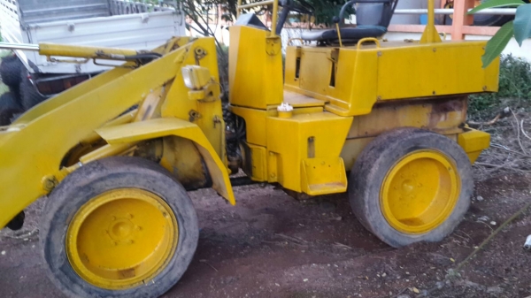 ขายรถตักKomatsu WA40-1