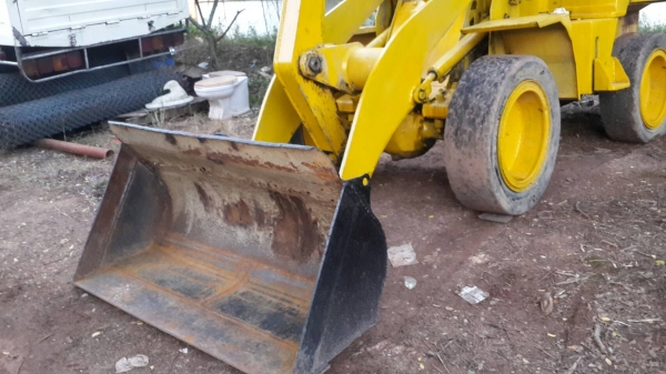 ขายรถตักKomatsu WA40-1