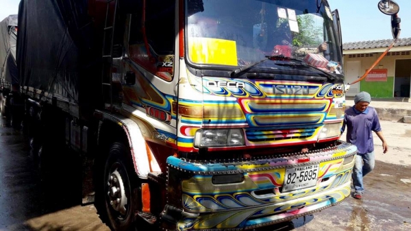 ขายรถพ่วงแม่ลูก ดั้มDEGA 320 ปี50 สภาพสวยพร้อมใช้งาน ราคา1,900,000 สนใจโทร 090-8588220คุณนะ 093-3258446คุณบิว หรือเข้าดูสินค้าอื่นๆได้ที่ www.narong2truck.com หรือ www.truck.in.th/498 หรือเพจFacebook ณรงค์ ซื้อขายรถมือสอง (เว็บไซต์ส่วนตัว) หรือFacebook คุ