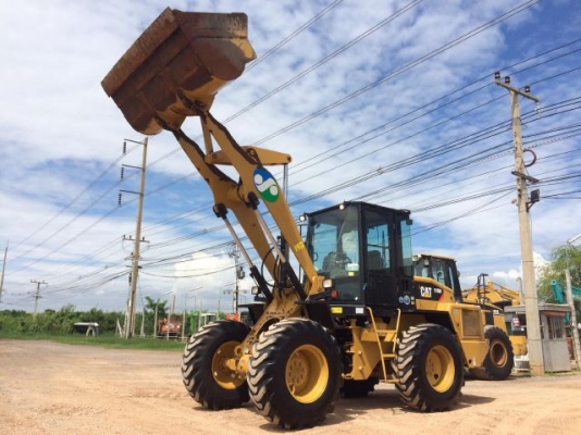 ขายรถตักล้อยาง CAT 910H ปี 2011 รถนอกนำเข้าเองจากญี่ปุ่น สภาพสวยพร้อมใช้ มีVDOการทำงานครับ