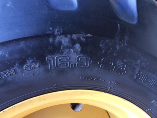 ขายรถตักล้อยาง CAT 910H ปี 2011 รถนอกนำเข้าเองจากญี่ปุ่น สภาพสวยพร้อมใช้ มีVDOการทำงานครับ