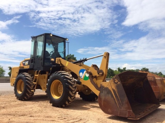 ขายรถตักล้อยาง CAT 910H ปี 2011 รถนอกนำเข้าเองจากญี่ปุ่น สภาพสวยพร้อมใช้ มีVDOการทำงานครับ