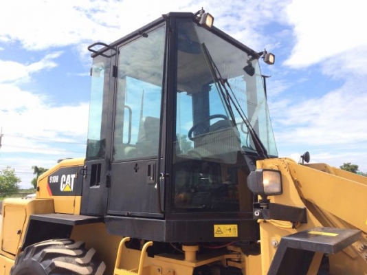 ขายรถตักล้อยาง CAT 910H ปี 2011 รถนอกนำเข้าเองจากญี่ปุ่น สภาพสวยพร้อมใช้ มีVDOการทำงานครับ