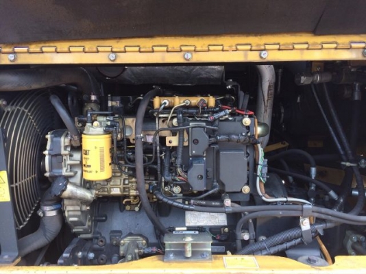 ขายรถตักล้อยาง CAT 910H ปี 2011 รถนอกนำเข้าเองจากญี่ปุ่น สภาพสวยพร้อมใช้ มีVDOการทำงานครับ