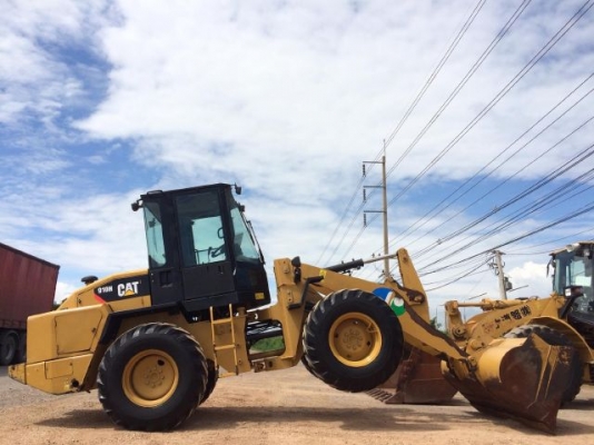 ขายรถตักล้อยาง CAT 910H ปี 2011 รถนอกนำเข้าเองจากญี่ปุ่น สภาพสวยพร้อมใช้ มีVDOการทำงานครับ