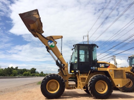 ขายรถตักล้อยาง CAT 910H ปี 2011 รถนอกนำเข้าเองจากญี่ปุ่น สภาพสวยพร้อมใช้ มีVDOการทำงานครับ