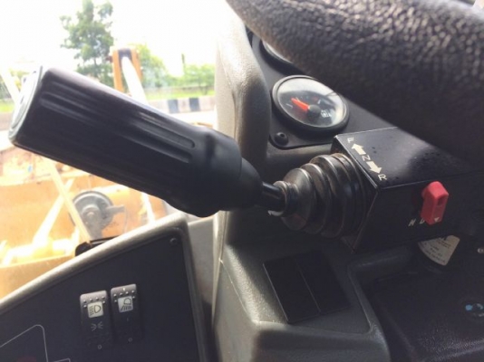 ขายรถตักล้อยาง CAT 910H ปี 2011 รถนอกนำเข้าเองจากญี่ปุ่น สภาพสวยพร้อมใช้ มีVDOการทำงานครับ