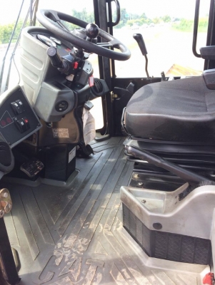 ขายรถตักล้อยาง CAT 910H ปี 2011 รถนอกนำเข้าเองจากญี่ปุ่น สภาพสวยพร้อมใช้ มีVDOการทำงานครับ