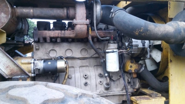 ขายรถบด โบแม็กสั่น สะเทื่อน ล้อเลียบ  สองเพลา  เอกสารเล่มทะเบียน ขายไม่แพงครับ