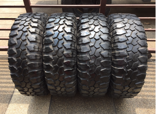 ยาง Mud Maxxis 30 9.5 R15 ปลายปี13 ดอกเยอะ ไม่มีปะ พร้อมใช้งาน ราคาไม่แพง