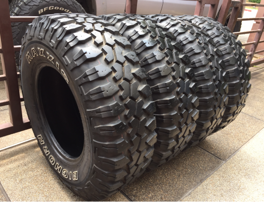 ยาง Mud Maxxis 30 9.5 R15 ปลายปี13 ดอกเยอะ ไม่มีปะ พร้อมใช้งาน ราคาไม่แพง