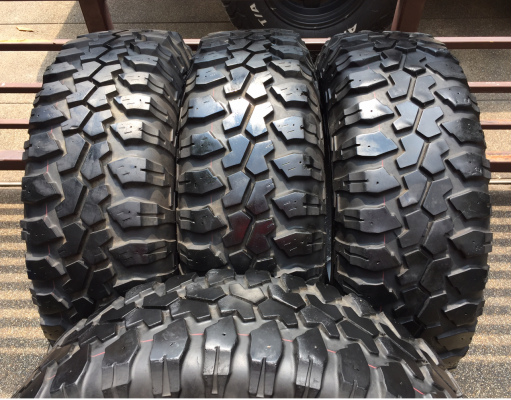 ยาง Mud Maxxis 30 9.5 R15 ปลายปี13 ดอกเยอะ ไม่มีปะ พร้อมใช้งาน ราคาไม่แพง