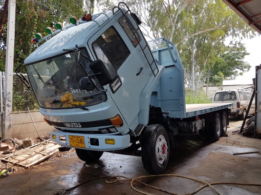 ขายด่วน รถ10ล้อพื้นเรียบ isuzu 195 สภาพสวยพร้อมใช้งาน