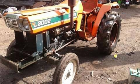 รถไถคูโบต้าL20024สูบ26แรงสภาพพร้อมใช้งานกันเลยคับ