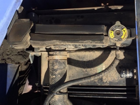 ขายรถแบคโฮ SUMITOMO SH135X-2 คอนโทรลสั้น รถนอกนำเข้าเองจากญี่ปุ่น สภาพสวยพร้อมใช้งาน มีVDOการทำงานครับ