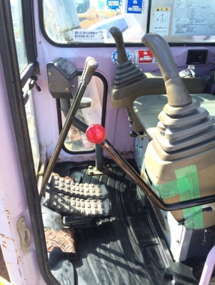 ขายรถแบคโฮ SUMITOMO SH135X-2 คอนโทรลสั้น รถนอกนำเข้าเองจากญี่ปุ่น สภาพสวยพร้อมใช้งาน มีVDOการทำงานครับ