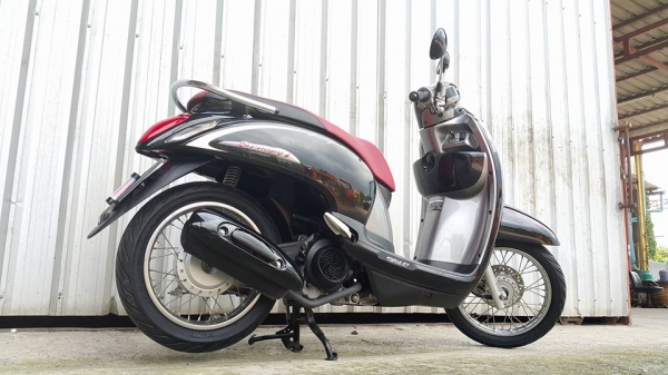 Scoopyi วิ่ง 1,200 กิโลเท่านั้น มีรับประกัน รถบ้านใช้น้อยมือเดียว