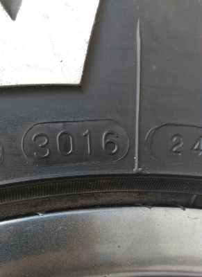 ขายยางMud 245/75/16 ปี 16 พร้อมล้อ ขายยางMud 245/75/16 ปี 16 พร้อมล้อ